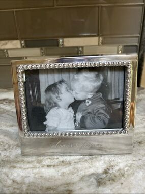 MARIPOSA PEARL EDGE metal  4” X 6” Silver Tone Always & Forever picture frame